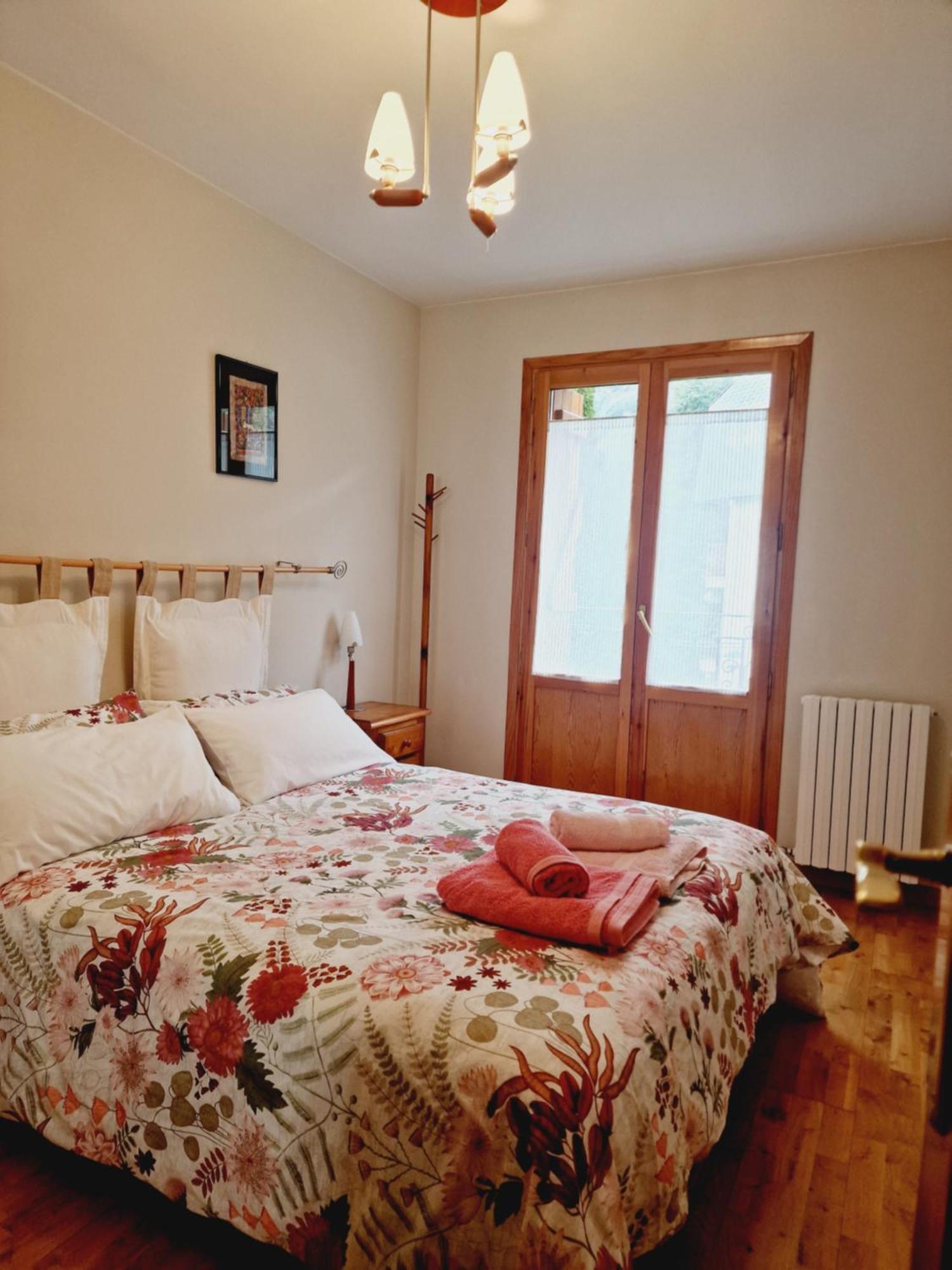 Valdi-Biescas Apartment Ngoại thất bức ảnh
